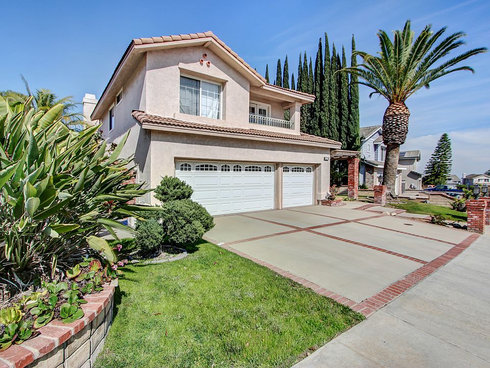 1st image of 2402 Canyon Terrace Dr