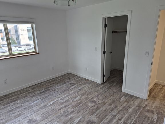 2nd image of 824 Grant St APT 3