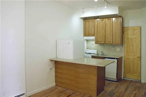 Rented by NMRE | media 10