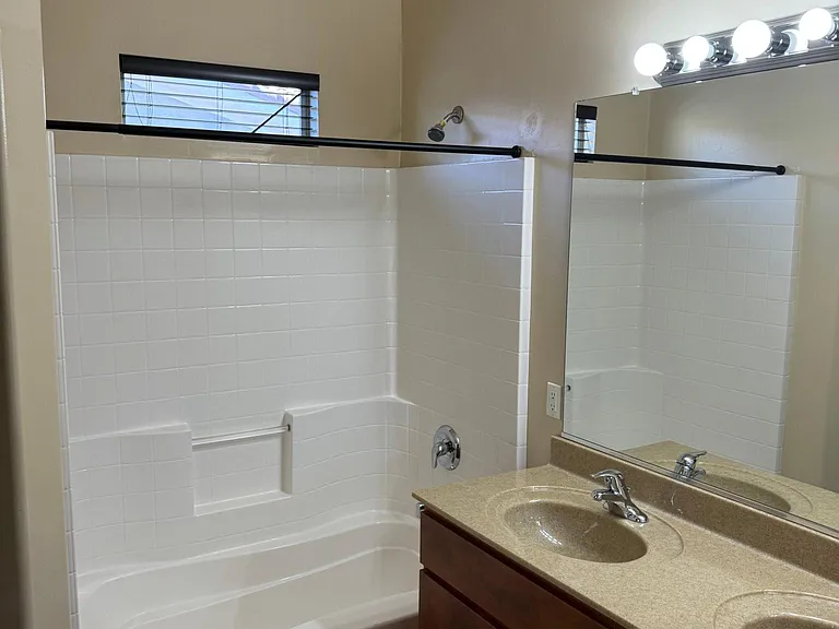 22125 N 29th Ave #123 — Photo 13