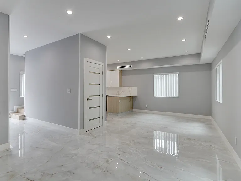 7744 Ostrom Ave — Photo 19
