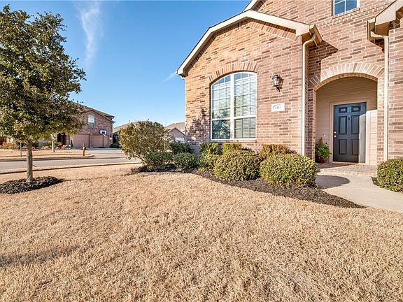 2nd image of 1401 Sparrow Dr