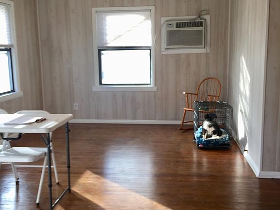 5th image of 1039 SW 32nd St