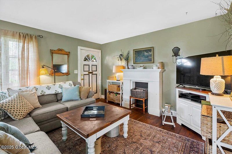 5th image of 24 Sawyer Place