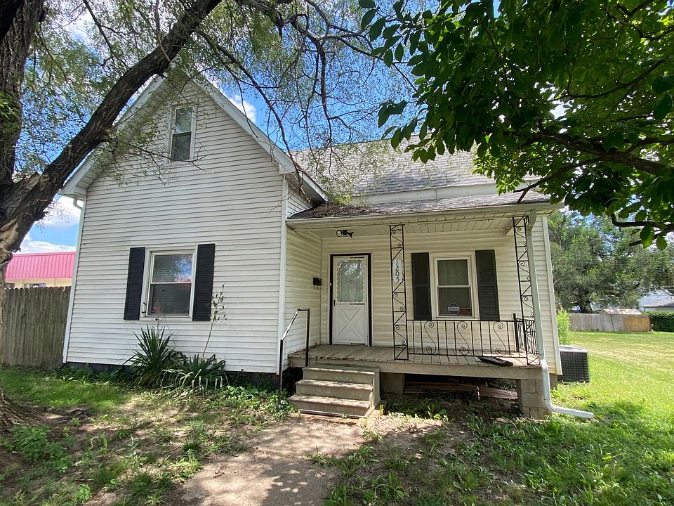 1st image of 1205 N Bowman Ave