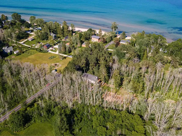 181 PEBBLE BEACH ROAD, Cedar Grove, WI 53013