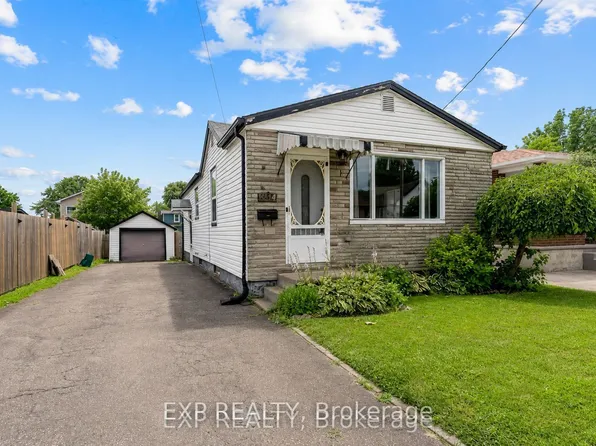 6344 Ash St, Niagara Falls, ON L2G 2H5