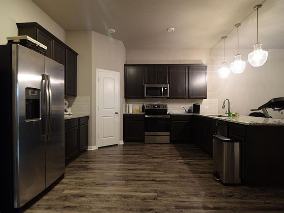 5th image of 1306 Lilac Ledge Dr