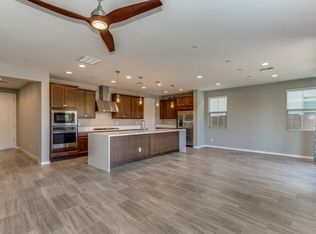 1925 S Follett Way, Gilbert, AZ 85295