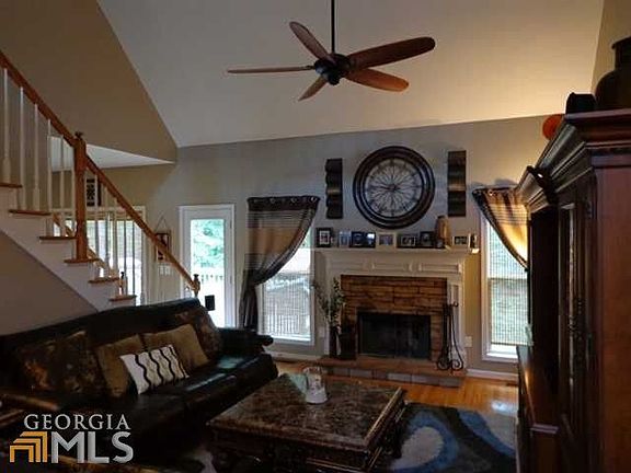 4th image of 16 Willow Ct