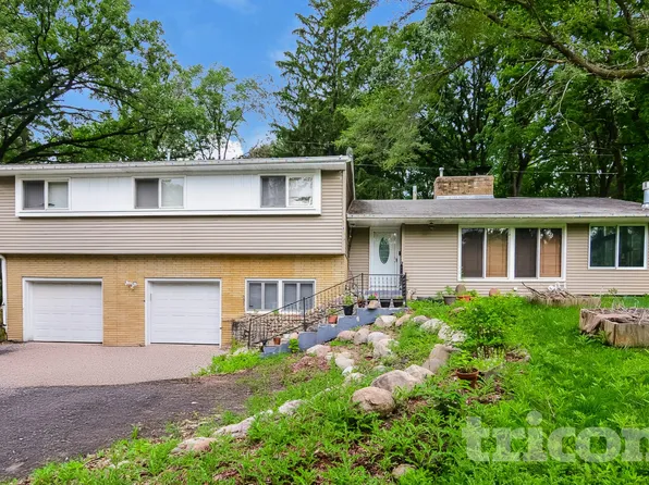 13516 Grand Ave, Burnsville, MN 55337