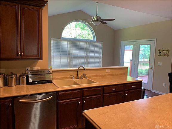 4th image of 4624 Hastings Dr