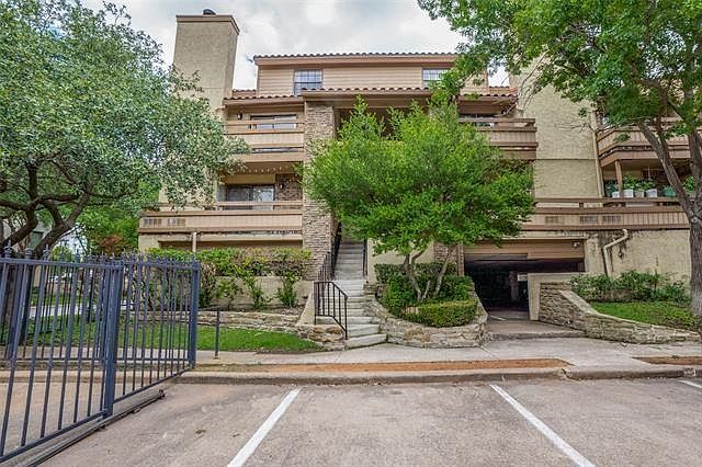 1st image of 7640 W Greenway Blvd APT 4F