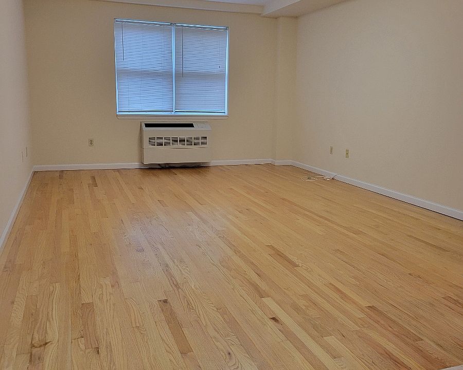 1st image of 2838 Stillwell Ave APT 1A