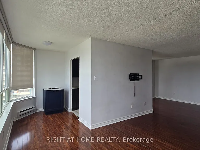550 Webb Dr #914 — Photo 23