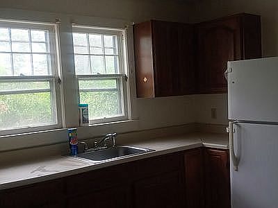 3rd image of 15 Woodlawn Ave