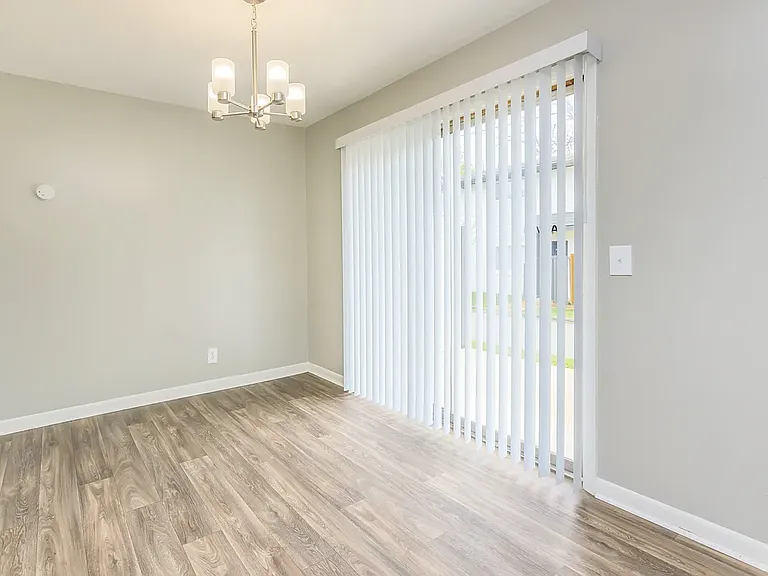 120 Oakley — Photo 10