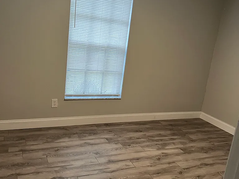 101 Teakwood Dr #101 — Photo 8