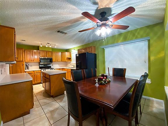 4th image of 3240 Santana Ln