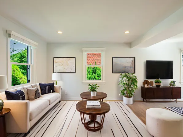 4963 8th St NE, Washington, DC 20017