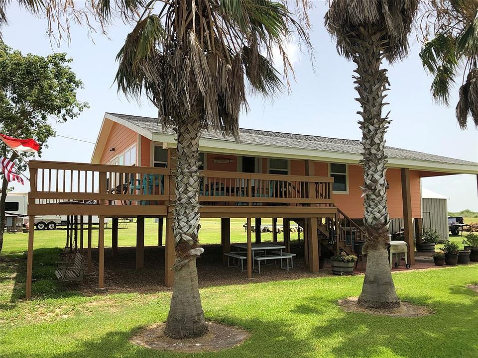 1st image of 615 Oceanview Dr
