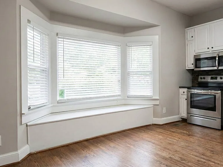 402 Laurel St — Photo 22