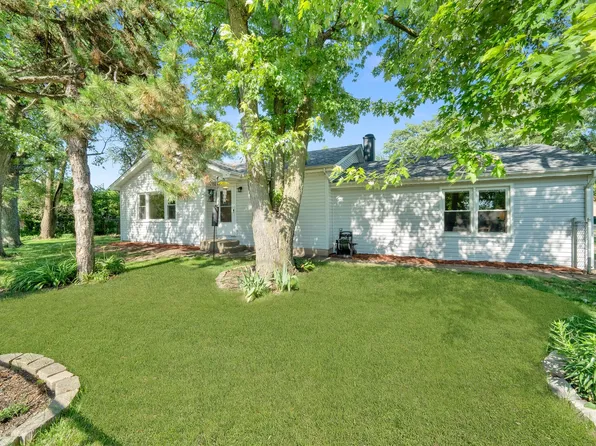 8425 Central Ave, Burbank, IL 60459