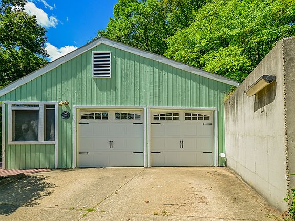 4th image of 6605 Jeff Ln