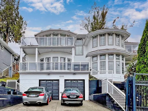 12110 101b Ave, Surrey, BC V3V 7X6