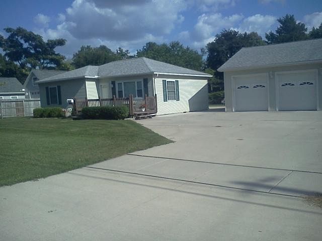 1st image of 602 E Indiana Ave