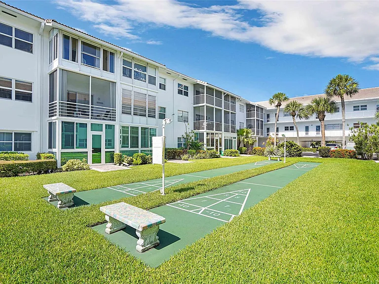 1461 S Ocean Blvd #107 — Photo 38