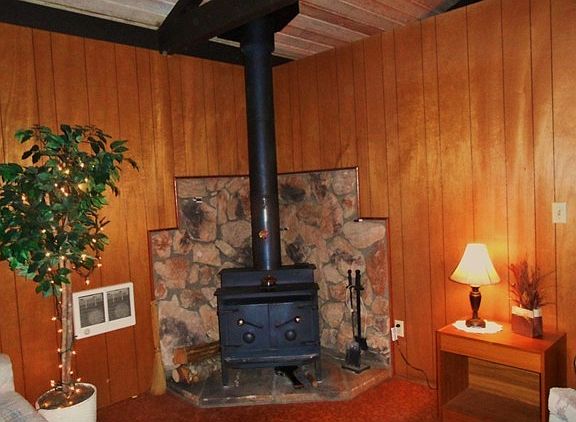 4th image of 710 E Creekside Dr