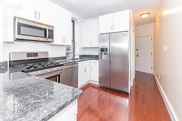 1st image of 223 Bainbridge St #1W