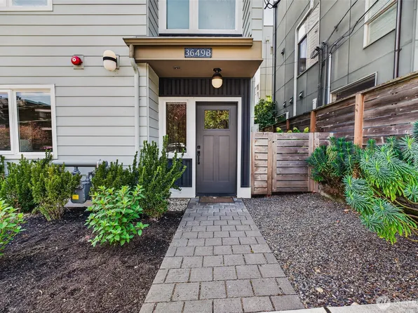 3649 Francis Ave N #B, Seattle, WA 98103