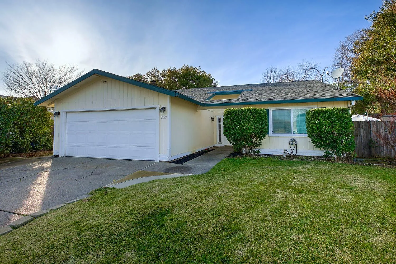 8129 Rattan Way photo 1