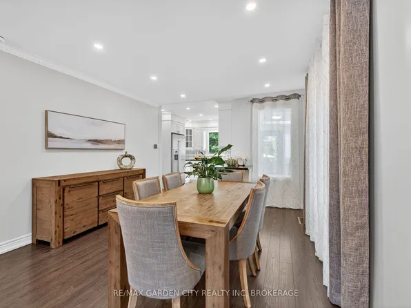 133 Connaught Ave N, Hamilton, ON L8L 6Z2