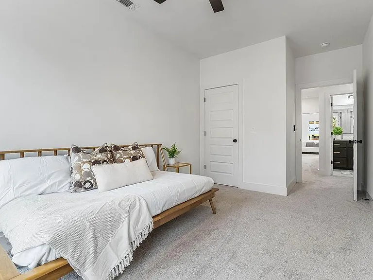 4100 W Olive St — Photo 28