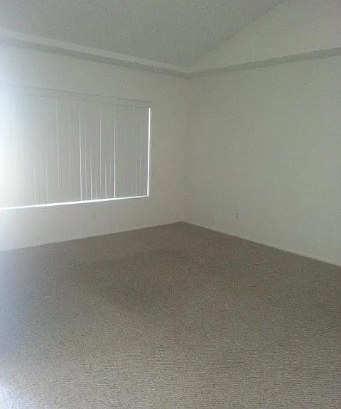 3590 Clearwater Dr — Photo 5