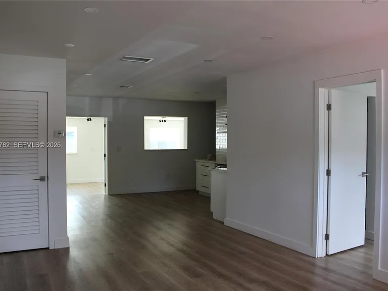 3827 SW 88th Ct #A — Photo 3