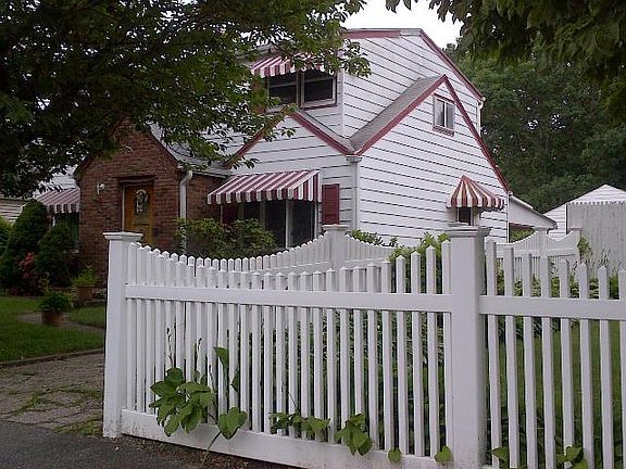 2nd image of 169 Lake Dr