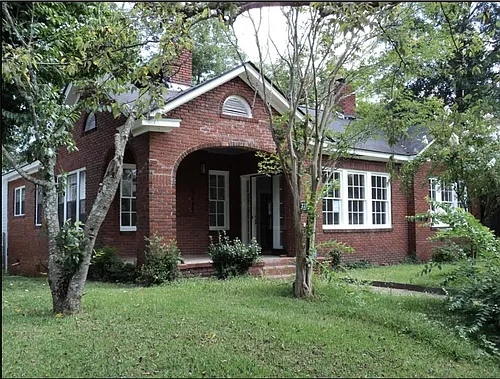 228 Clisby Pl Photo 1