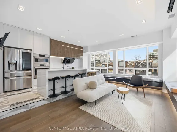 102 Bloor St W, Toronto, ON