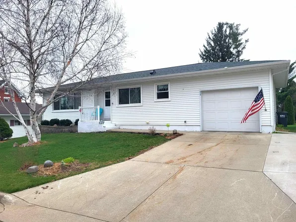 213 12th Avenue, New Glarus, WI 53574