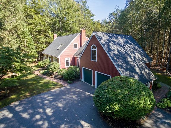 4th image of 28 Cranbrook Dr