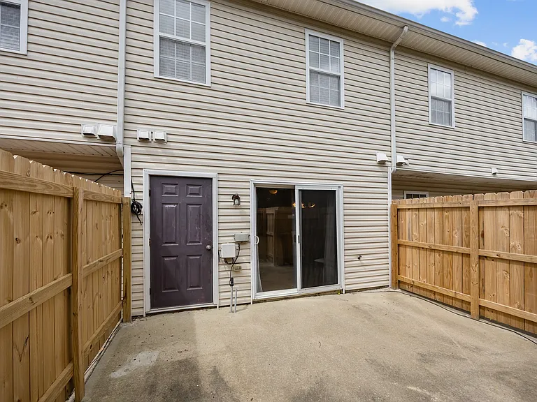 3809 E Vancroft Cir #C — Photo 6