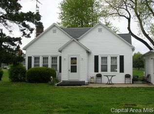 1836 Baldwin Rd, Jacksonville, IL 62650