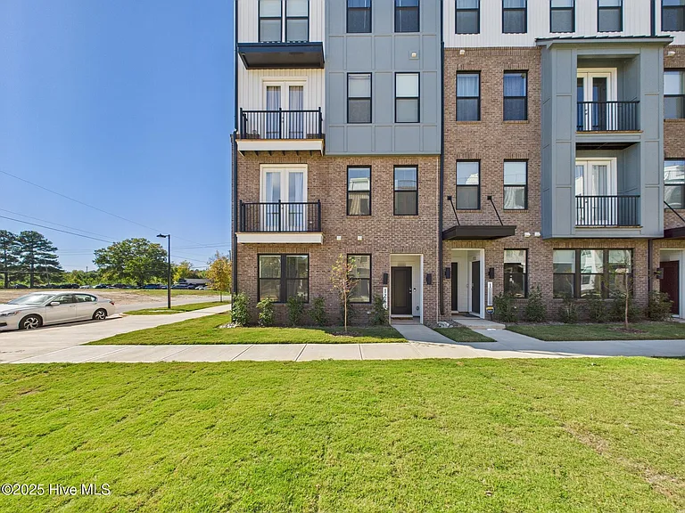 1259 Shaw View Aly — Photo 1