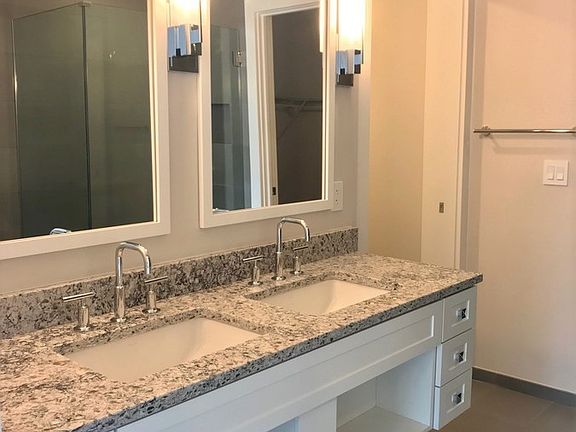 5th image of 4960 Fairmont Ave APT 1003