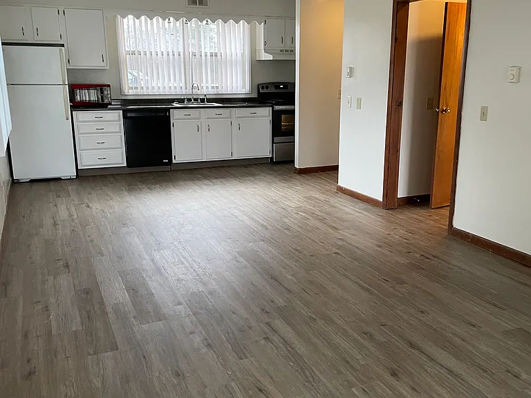 6 Springbrook Cir #B — Photo 2