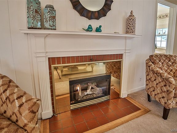 2nd image of 37 Gardenwood Ln
